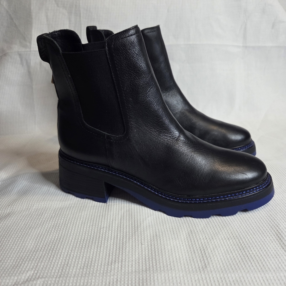 Gianni Bini Black Leather Boots with Blue Soles Size 10